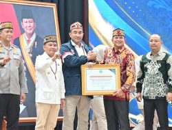 Bupati M. Yamin Terima Penghargaan BNN RI, Tegaskan Komitmen Perangi Narkoba hingga ke Desa