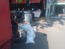 Pedagang Penyetan dan Pecel Lele di Jalan Kedung Tarukan Baru Surabaya Langgar Kesepakatan, Jualan Sampai Subuh dan Tinggalkan Sampah