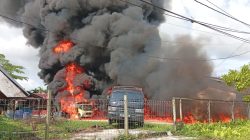 Kebakaran Besar Melanda Area Operasional PT Sejahtera Simeulue Abadi, Satu Tangki Stok 5 Ton Hangus Terbakar
