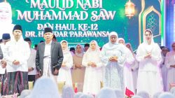 Gubernur Jatim Khofifah Gelar Peringatan Maulid Nabi dan Haul ke-12 “Sang Suami” H Indar Parawansa di Surabaya