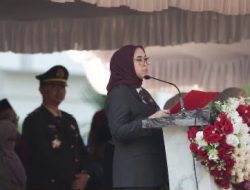 Upacara HUT ke-81 RI di Balangan, Ketua DPRD Balangan Lindawati Bacakan Teks Proklamasi