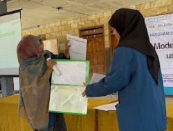 Menjaga Arsip Melindungi Keluarga, Masyarakat Desa Ngentrong Diajak Kelola Dokumen Penting