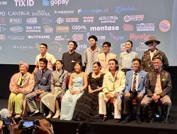 Film Dan Bandung Bikin Baper, Rudi Soedjarwo Ungkap Rahasia di Balik Chemistry Basil dan Elma