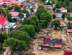 Galodo Terjang Arosuka, Satu Warga Tewas dan Satu Masih Hilang, 100 Rumah Terdampak