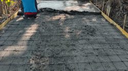 Pemdes Karangtengah Prandon, Ngawi, Percepat Pembangunan Infrastruktur Rabat Jalan