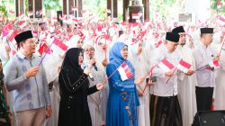 Gubernur Khofifah Hadiri Sholawat Kemerdekaan dan Peringatan Maulid Nabi di Majelis Ta’lim Al-Yasmin Sidoarjo