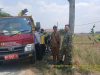 Atasi Risiko Kekeringan Lahan Pertanian Babinsa Koramil Sugio Dampingi Bantuan Air Tangki BBWS Bengawan Solo