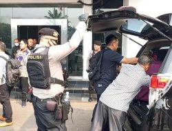 KPK Kembali Geledah Unit Layanan Pengadaan dan Dinas PUPR Muara Enim