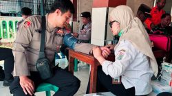 Di Tengah Asap Karhutla, Petugas Gabungan di Gunung Buthak Dapat Layanan Kesehatan Gratis