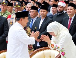 Gubernur Khofifah Dampingi Presiden Prabowo Hadiri Peringatan Satu Abad Pondok Modern Gontor di Ponorogo
