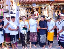 Karya di Pura Ibu Panti Bualu, Wabup Badung Apresiasi Semangat Gotong Royong Krama