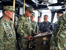 Panglima TNI Tinjau Kapal Induk Giuseppe Garibaldi, Kapal Induk Hibah Italia Perkuat Kemampuan Maritim