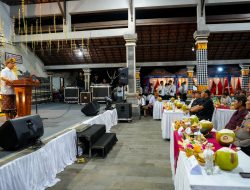 Bupati Badung Tekankan Pendidikan dan SDM Unggul pada HUT ke-47 STT Widya Dharma Banjar Sayan Meriah