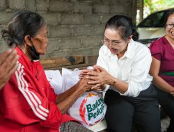 Kebakaran Warung di Mambal, Ketua K3S Badung Langsung Serahkan Bantuan Modal Usaha