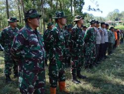Kapolres Batu Pimpin Apel Siaga Karhutla, Water Bombing Dikerahkan Padamkan Titik Api di Gunung Kawinajang