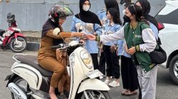 Peduli Kesehatan Warga, IKA IBFL Adaro dan FAD Barito Timur Bagikan Masker hingga Suplemen