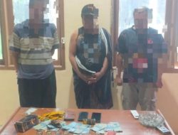 Satreskrim Polresta Mamuju Amankan Tiga Terduga Pelaku Judi Kiu-Kiu Bersama BB di Tommo