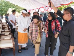 Sinergi Pusat dan Daerah, Megawati Bersama Pimpinan Bali dan Badung Tinjau Penanganan Abrasi Pantai Kuta
