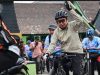 Gelar Gowes Bersama, Bupati Jember Sosialisasikan Program Pengobatan Gratis dan Fasilitas Mobil Cinta