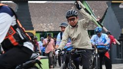 Gelar Gowes Bersama, Bupati Jember Sosialisasikan Program Pengobatan Gratis dan Fasilitas Mobil Cinta