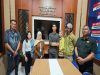 Viral Gara-gara Bakar Sampah, Dua Tetangga di Batu Akhirnya Damai di Polres
