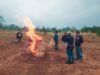 Cegah Judi Sabung Ayam, Polres Malang Bakar Sarana Arena di Karangploso