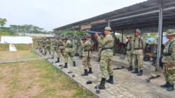 Prajurit Kodim 0812 Lamongan Gelar Latihan Menembak