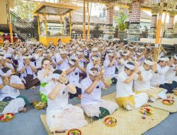 Karya Ngenteg Linggih Banjar Puseh Sading, Bupati dan Wabup Badung Serahkan Hibah Upakara