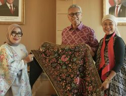 Sulam Kapalo Samek Padang Pariaman Menembus Brussels, Warisan Perajin Perempuan Dipajang di KBRI Belgia